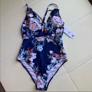 NWT Cupshe floral bathing suit